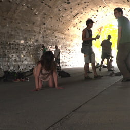 Valentina Bianco in Penelope and Valentina in a Greedy Group Fuck (Photo 5) Valentina Bianco in 'Kink' Penelope and Valentina in a Greedy Group Fuck (Thumbnail 5)