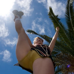 Payton Bell in 'Kink' Cheer (Thumbnail 2)