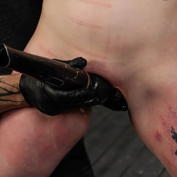 Raee Ripley in Marked For Pleasure (Photo 6) Raee Ripley in 'Kink' Marked For Pleasure (Thumbnail 6)