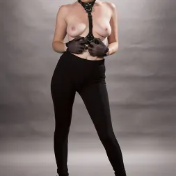 ▷ Riley Nixon in Pervy Photographer: Hot babe bound, spanked, and ...