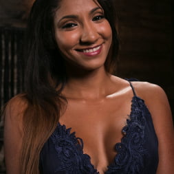 Sadie Santana in Fresh Meat - Sadie Santana (Photo 16) Sadie Santana in 'Kink' Fresh Meat - Sadie Santana (Thumbnail 16)