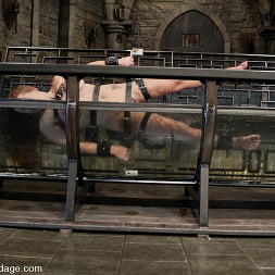 Shannon Kelly en Shannon Kelly (foto 6) Shannon Kelly en 'Kink' Shannon Kelly (Miniatura 6)