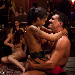 Skin Diamond in 'Kink' Restriction Lifted (Thumbnail 17)