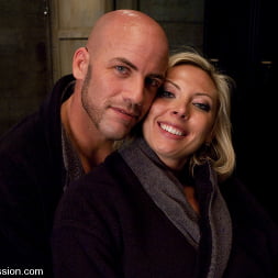 Skylar Price in Role Reversal (Photo 14) Skylar Price in 'Kink' Role Reversal (Thumbnail 14)