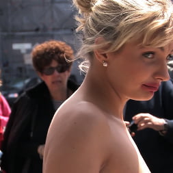 Kitty en 'Kink' - laughed at and fucked in public (Miniatura 11)