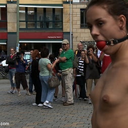 Jacqueline Black Lady in Exposed, Fucked and Humilated all in Public (Photo 5) Jacqueline Black Lady in 'Kink' Exposed, Fucked and Humilated all in Public (Thumbnail 5)