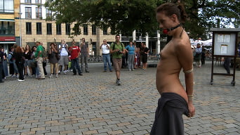 Jacqueline Black Lady en 'Exposed, Fucked and Humilated all in Public'