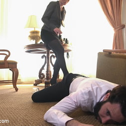 Veruca James in Rogue FBI (Photo 3) Veruca James in 'Kink' Rogue FBI (Thumbnail 3)