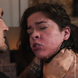 Victoria Voxxx in Filthy Lying Fuckhole (Photo 6) Victoria Voxxx in 'Kink' Filthy Lying Fuckhole (Thumbnail 6)