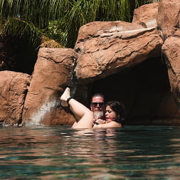 Victoria Voxxx in The Punishment Pool (Photo 11) Victoria Voxxx in 'Kink' The Punishment Pool (Thumbnail 11)