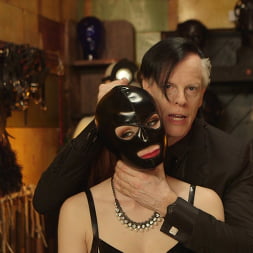 Violet Monroe in Fetish Hoods and Deepthroat Skills (Photo 1) Violet Monroe in 'Kink' Fetish Hoods and Deepthroat Skills (Thumbnail 1)