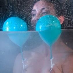 Wenona in 'Kink' Wenona (Thumbnail 5)